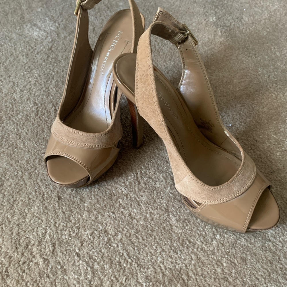 Michael Kors Women's Tan Peep Toe Heels